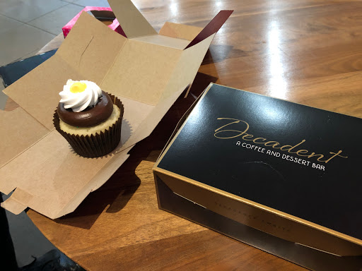 Cupcake Shop «Smallcakes: A Cupcakery of Naperville», reviews and photos, 115 E Ogden Ave #119, Naperville, IL 60563, USA