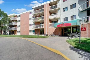 Edgemont Heights Apartment Homes image