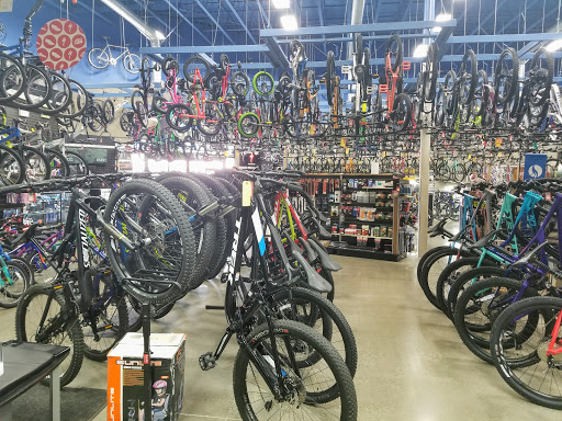 Bicycle Store «Bicycle Centres of Everett», reviews and photos, 4707 Evergreen Way, Everett, WA 98203, USA
