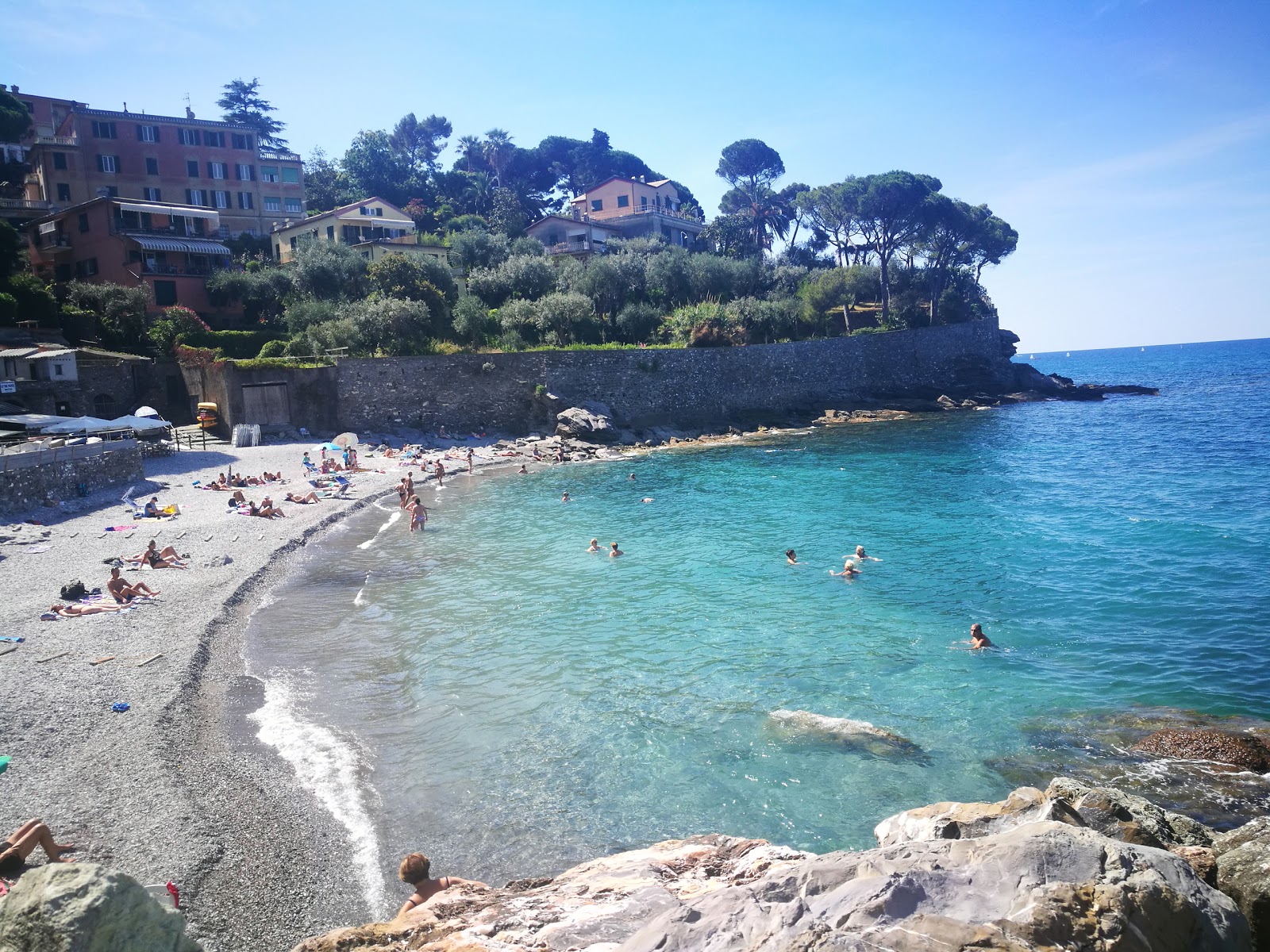 Baia Dei Frati'in fotoğrafı gri ince çakıl taş yüzey ile