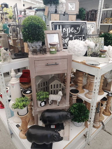 Home Goods Store «Tuesday Morning», reviews and photos, 1000 E Rte 66, Glendora, CA 91740, USA