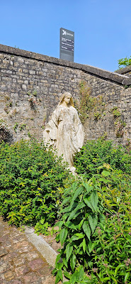 La Vierge des Augustines. à Bayeux