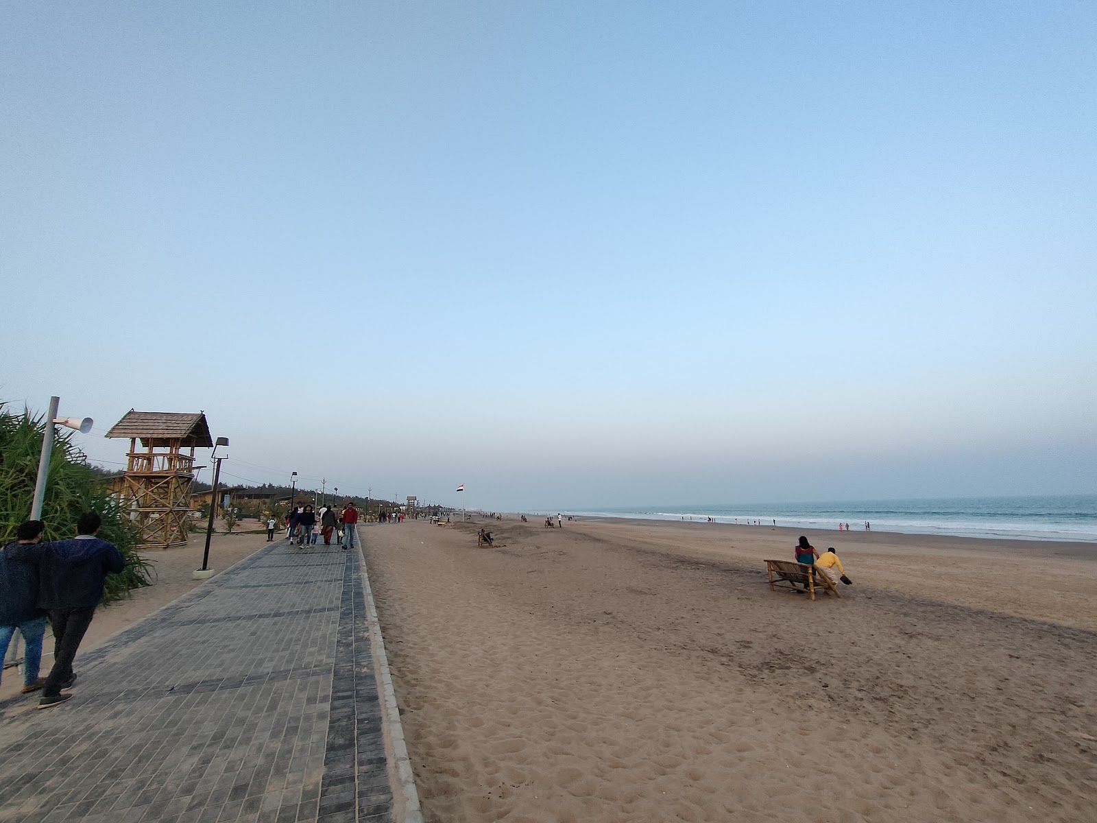 Φωτογραφία του Sonapur Beach παροχές περιοχής