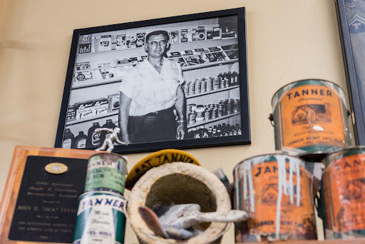 Paint Store «Tanner Paint Company», reviews and photos, 4917 N Armenia Ave, Tampa, FL 33603, USA