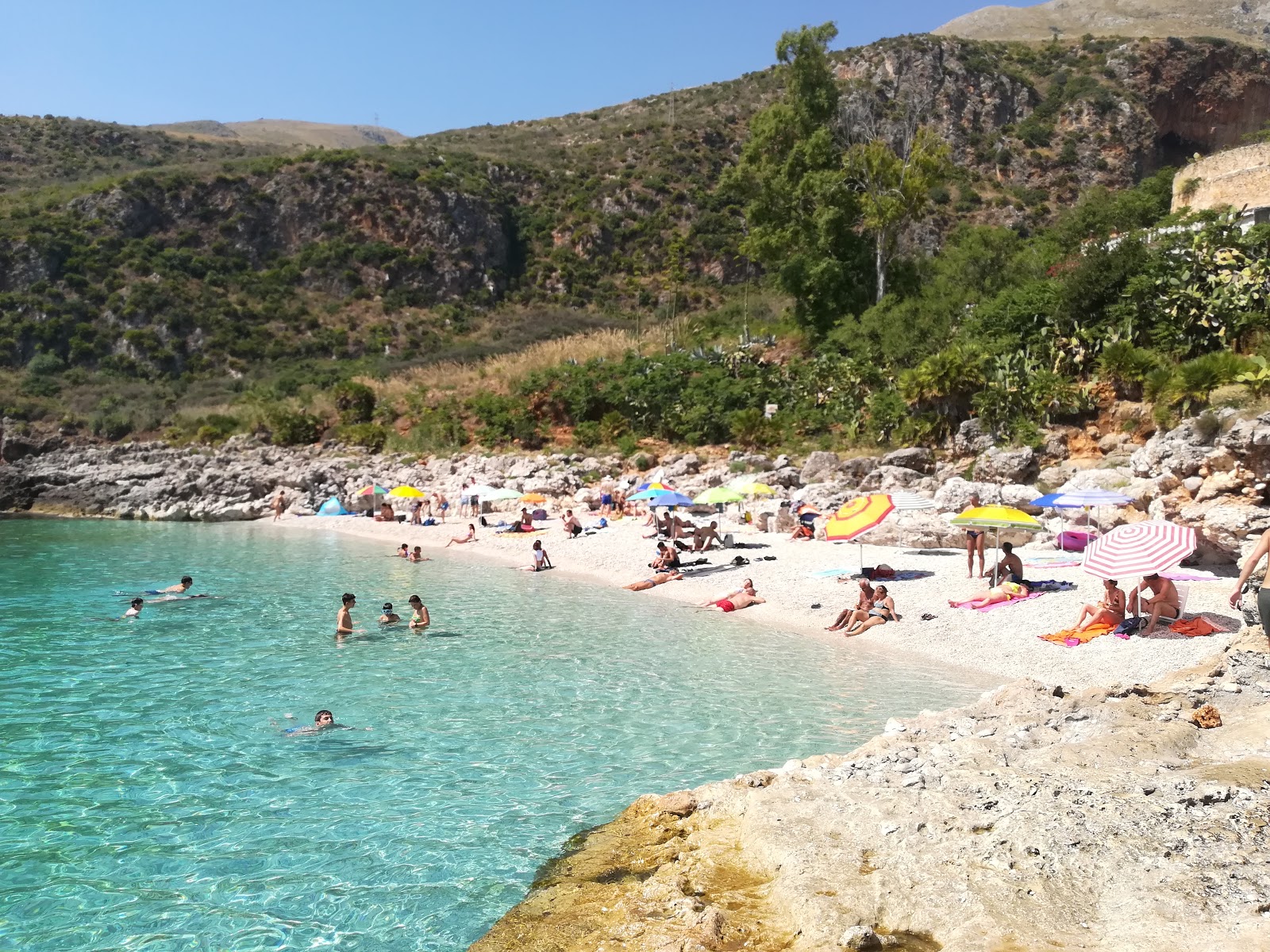 Foto af Cala Dell'uzzo med lille bugt