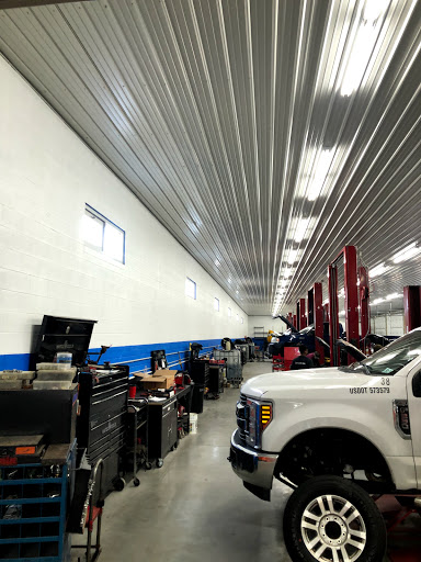 Truck Repair Shop «Barnes Auto Service», reviews and photos, 3730 Bishop Ln, Louisville, KY 40218, USA