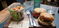 Plats et boissons du Restaurant de hamburgers L'Artisan du Burger à Paris - n°7