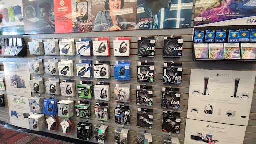 Video Game Store «GameStop», reviews and photos, 6244 Little River Turnpike G, Alexandria, VA 22312, USA