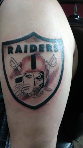 Tattoo Shop «Tattoo Blvd & Body Piercing», reviews and photos, 5807 W Glendale Ave, Glendale, AZ 85301, USA