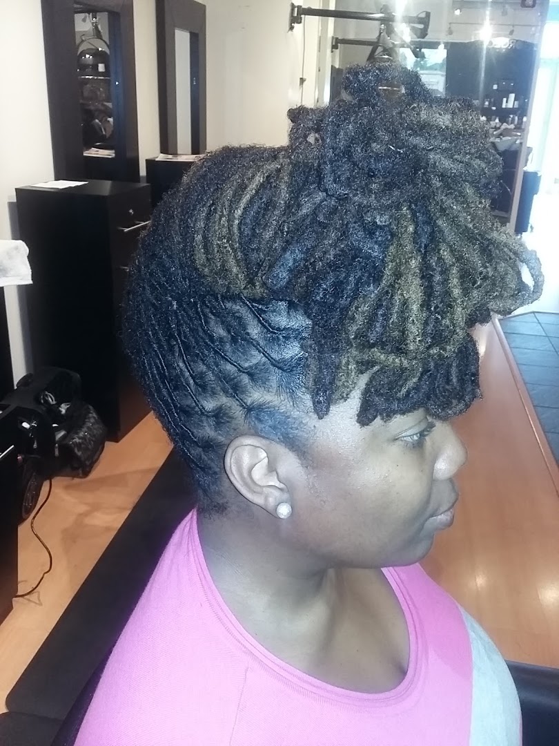Different By Design Hair Salon-McCullough Commons