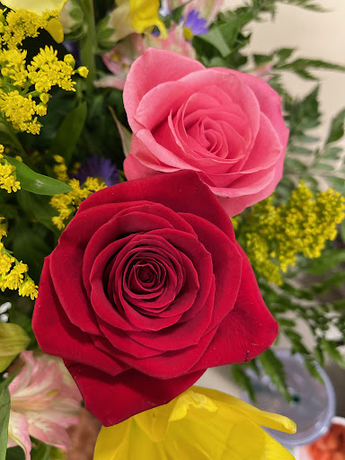 Florist «Shadeland Flower Shop», reviews and photos, 6935 Lake Plaza Dr B10, Indianapolis, IN 46220, USA