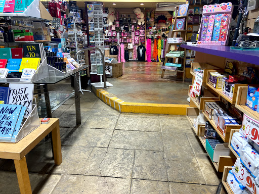 Gift Shop «Aahs! The Ultimate Gift Store», reviews and photos, 1090 Westwood Blvd, Los Angeles, CA 90024, USA