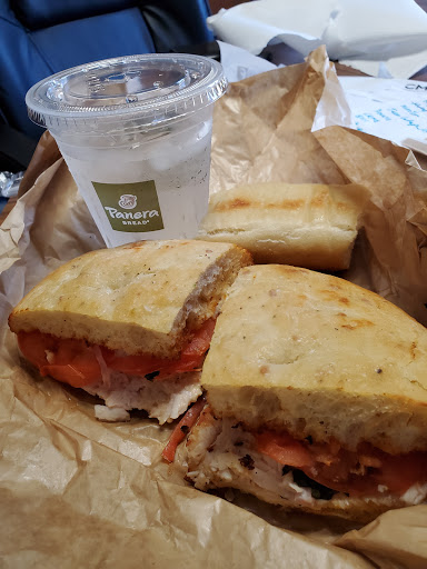 Sandwich Shop «Panera Bread», reviews and photos, 1421 SW Wanamaker Rd, Topeka, KS 66604, USA