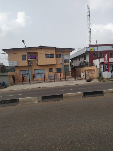 Building Smiles Dental Clinic, 70 Opebi Rd, Opebi, Ikeja, Nigeria, Family Practice Physician, state Lagos