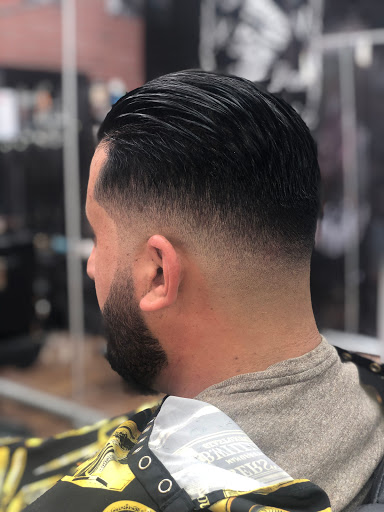 Barber Shop «Avenue Barbershop», reviews and photos, 68-32 Myrtle Ave, Glendale, NY 11385, USA