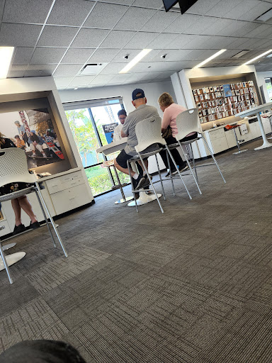 Cell Phone Store «AT&T», reviews and photos, 1643 E Imperial Hwy, Brea, CA 92821, USA