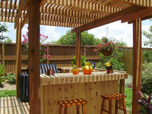 Deck Builder «River City Deck and Patio», reviews and photos
