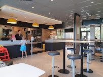 Atmosphère du Restauration rapide McDonald's à Isigny-sur-Mer - n°1