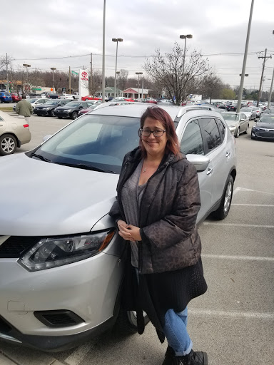 Toyota Dealer «Toyota of Louisville on Dixie Highway», reviews and photos, 6514 Dixie Hwy, Louisville, KY 40258, USA