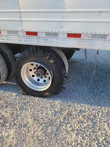 Tire Shop «Best One Tire & Service of Crossville», reviews and photos, 1760 Genesis Rd, Crossville, TN 38555, USA