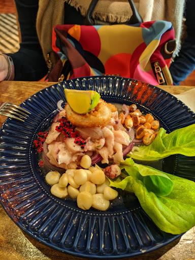 Ceviches peruano en Sevilla