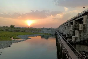 Thebi Dam image