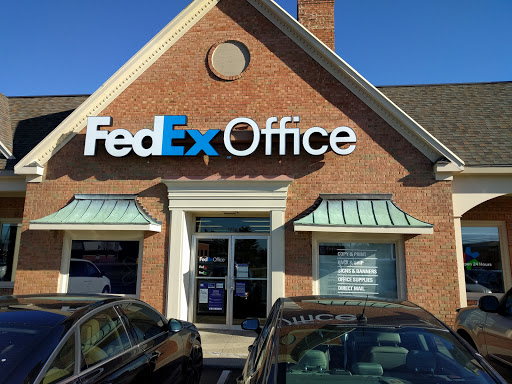 Print Shop «FedEx Office Print & Ship Center», reviews and photos, 1235 S Hurstbourne Pkwy, Louisville, KY 40222, USA
