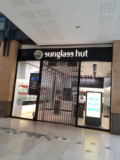 Sunglass Hut