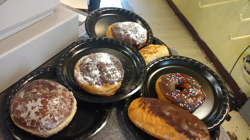 Donut Shop «Donut Mill», reviews and photos, 310 E Midland Ave, Woodland Park, CO 80863, USA