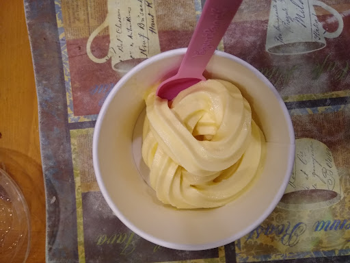 Frozen Yogurt Shop «Yogurtland Costa Mesa- Baker Street», reviews and photos, 1450 Baker St, Costa Mesa, CA 92626, USA