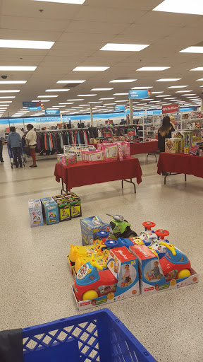 Clothing Store «Ross Dress for Less», reviews and photos, 2803 Battleground Ave, Greensboro, NC 27408, USA