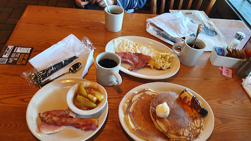 American Restaurant «Cracker Barrel Old Country Store», reviews and photos, 5304 N Galloway Ave, Mesquite, TX 75150, USA