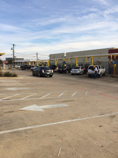 Car Wash «E-Z Shine Carwash And Lube», reviews and photos, 1219 E Pioneer Pkwy, Arlington, TX 76010, USA
