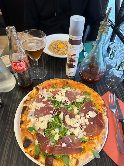 Pizza Rustica - 19 Rue Froide, 14000 Caen, France