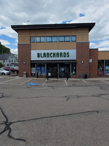 Liquor Store «Blanchards Wines & Spirits», reviews and photos, 418 Lagrange St, West Roxbury, MA 02132, USA