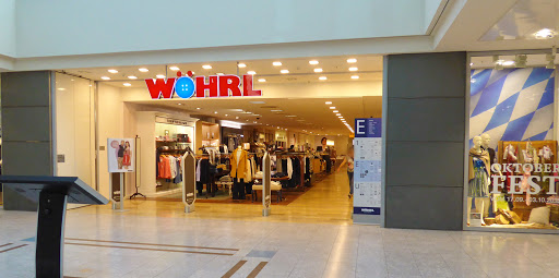 Geschäfte, um Damenmäntel zu kaufen Munich