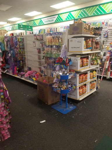 Dollar Store «Dollar Tree», reviews and photos, 562 W Broad St, Hazleton, PA 18201, USA