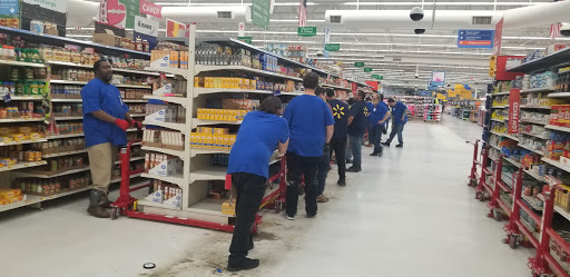 Department Store «Walmart Supercenter», reviews and photos, 2151 W Oaklawn Rd, Pleasanton, TX 78064, USA