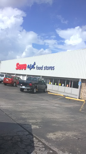 Grocery Store «Save-A-Lot», reviews and photos, 1301 State St, Lawrenceville, IL 62439, USA