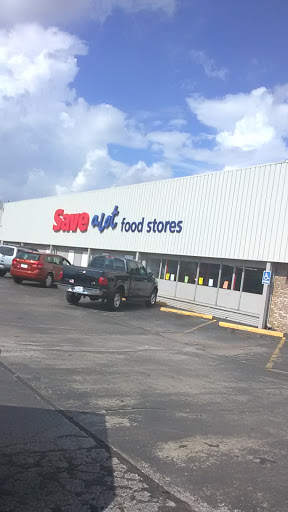 Grocery Store «Save-A-Lot», reviews and photos, 1301 State St, Lawrenceville, IL 62439, USA