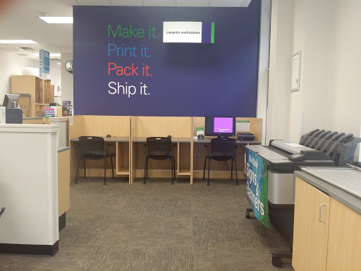 Print Shop «FedEx Office Print & Ship Center», reviews and photos, 281 W Townline Rd #100a, Vernon Hills, IL 60061, USA
