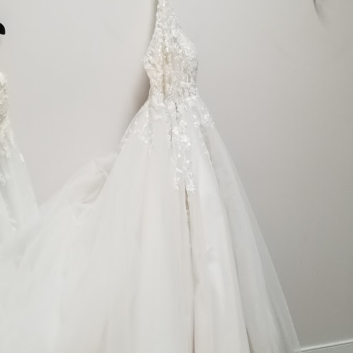 Bridal Shop «Curvaceous Couture Bridal», reviews and photos, 9130 Red Branch Rd t, Columbia, MD 21045, USA