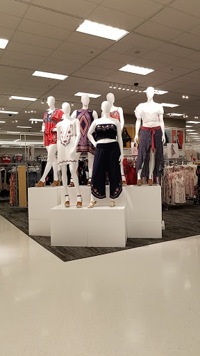 Department Store «Target», reviews and photos, 800 Broadview Village Sq, Broadview, IL 60155, USA