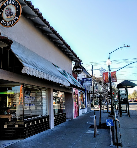 Donut Shop «Star Lights Donut», reviews and photos, 1608 Webster St, Alameda, CA 94501, USA