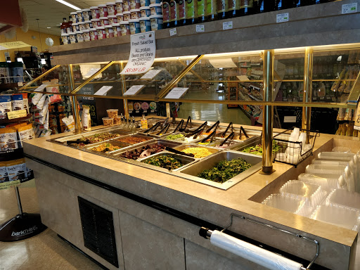 Shopping Mall «Midtown Shopping Center», reviews and photos, 74 Morris St, Morristown, NJ 07960, USA