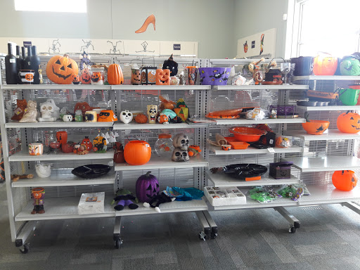 Thrift Store «Goodwill Store», reviews and photos, 2700 Kraft Ave SE, Grand Rapids, MI 49546, USA