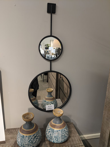 Furniture Store «Ashley HomeStore», reviews and photos, 905 Perimeter Dr, Schaumburg, IL 60173, USA