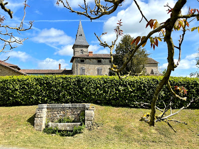 Église Saint Priest à Saint-Priest-Sous-Aixe