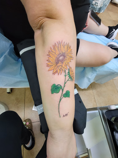 Explore tattoo tribal sleeve ideas, creative tattoo ideas in Youngtown, available at Banana Tattoo