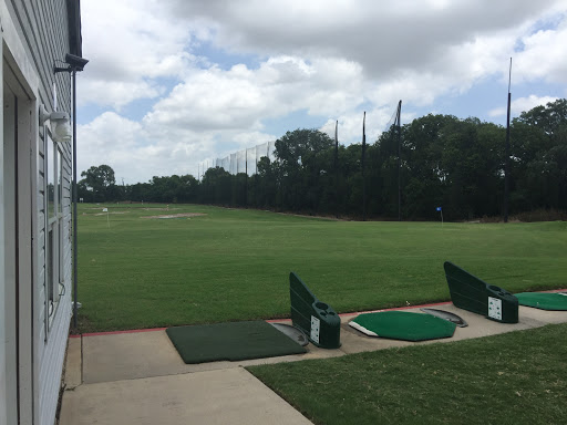 Golf Driving Range «Golf Center of Arlington», reviews and photos, 1301 NE Green Oaks Blvd, Arlington, TX 76006, USA